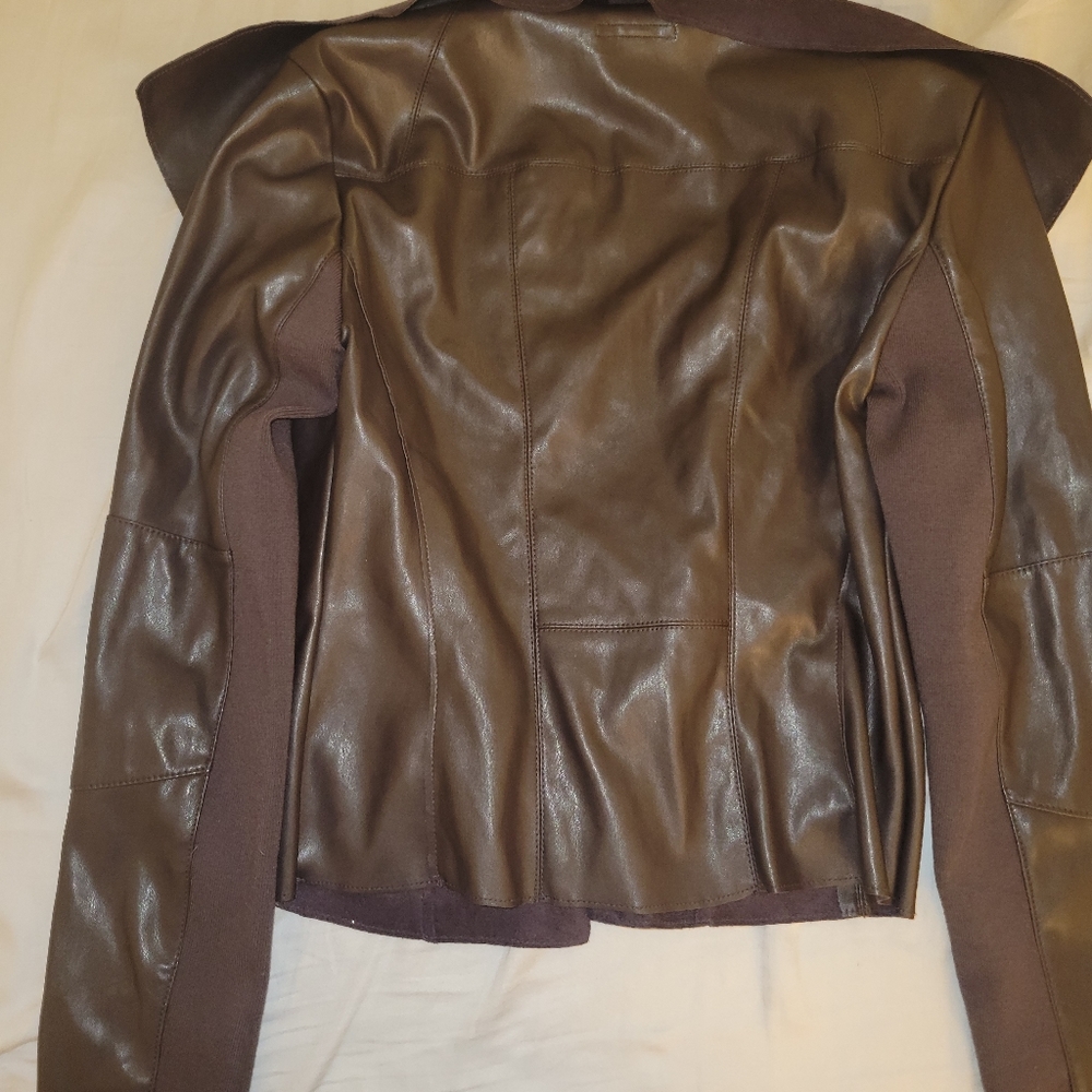 Jacket - Picture 4 of 4